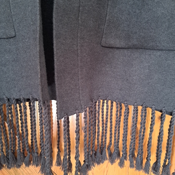 Kimono Jacket with Fringes - Picture 5 of 12